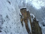 Jizersk ledopdy: Zimn Horokola CK Kl - Lezen ledopd, Leton zima ledoborcm peje a ledopdy natkaj do krsnch rozmr.... - fotografie 13