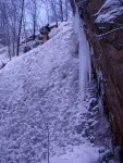 Jizersk ledopdy: Zimn Horokola CK Kl - Lezen ledopd, Leton zima ledoborcm peje a ledopdy natkaj do krsnch rozmr.... - fotografie 56