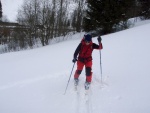 Pr fotek ze ZKLADNHO KURZU SKIALPINISMU, Sobotn praanov nhul si vichni uili dosytosti. Nekuten radost z yovn na nedotench svazch, prost let! Nedln lavinov blok byl dky snhovmu masakru opravdu prvotdn! koda jen toho  - fotografie 5