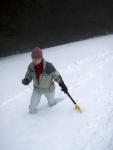 Pr fotek ze ZKLADNHO KURZU SKIALPINISMU, Sobotn praanov nhul si vichni uili dosytosti. Nekuten radost z yovn na nedotench svazch, prost let! Nedln lavinov blok byl dky snhovmu masakru opravdu prvotdn! koda jen toho  - fotografie 85