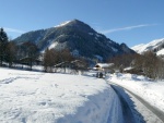 KITZBHL SKIALPARENA, Snhov nez zakonen aurovm poasm a prav alpsk podmnky v kombinaci se skvlou partou. Prost pohoda. - fotografie 51