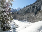 KITZBHL SKIALPARENA, Snhov nez zakonen aurovm poasm a prav alpsk podmnky v kombinaci se skvlou partou. Prost pohoda. - fotografie 61