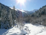 KITZBHL SKIALPARENA, Snhov nez zakonen aurovm poasm a prav alpsk podmnky v kombinaci se skvlou partou. Prost pohoda. - fotografie 62