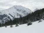 KITZBHL SKIALPARENA, Snhov nez zakonen aurovm poasm a prav alpsk podmnky v kombinaci se skvlou partou. Prost pohoda. - fotografie 81