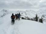 KITZBHL SKIALPARENA, Snhov nez zakonen aurovm poasm a prav alpsk podmnky v kombinaci se skvlou partou. Prost pohoda. - fotografie 100