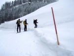 Skialpy v Kitz arn, Jarn akce s mlhou, aurem, oteplenm a i ochlazenm. Vysok lavinov riziko (stupe IV) a disciplinovan parta + vborn lyai. No prost Skialpov nhul. - fotografie 9