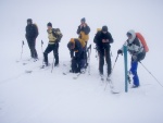 Skialpy v Kitz arn, Jarn akce s mlhou, aurem, oteplenm a i ochlazenm. Vysok lavinov riziko (stupe IV) a disciplinovan parta + vborn lyai. No prost Skialpov nhul. - fotografie 20