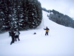 Skialpy v Kitz arn, Jarn akce s mlhou, aurem, oteplenm a i ochlazenm. Vysok lavinov riziko (stupe IV) a disciplinovan parta + vborn lyai. No prost Skialpov nhul. - fotografie 50