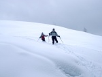 Skialpy v Kitz arn, Jarn akce s mlhou, aurem, oteplenm a i ochlazenm. Vysok lavinov riziko (stupe IV) a disciplinovan parta + vborn lyai. No prost Skialpov nhul. - fotografie 60