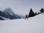 Skialpy v Kitz arn, Jarn akce s mlhou, aurem, oteplenm a i ochlazenm. Vysok lavinov riziko (stupe IV) a disciplinovan parta + vborn lyai. No prost Skialpov nhul. - fotografie 79