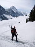 Skialpy v Kitz arn, Jarn akce s mlhou, aurem, oteplenm a i ochlazenm. Vysok lavinov riziko (stupe IV) a disciplinovan parta + vborn lyai. No prost Skialpov nhul. - fotografie 89