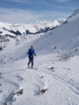 Skialpy v Kitz arn, Jarn akce s mlhou, aurem, oteplenm a i ochlazenm. Vysok lavinov riziko (stupe IV) a disciplinovan parta + vborn lyai. No prost Skialpov nhul. - fotografie 152