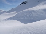 Skialpy v Kitz arn, Jarn akce s mlhou, aurem, oteplenm a i ochlazenm. Vysok lavinov riziko (stupe IV) a disciplinovan parta + vborn lyai. No prost Skialpov nhul. - fotografie 155