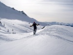 Skialpy v Kitz arn, Jarn akce s mlhou, aurem, oteplenm a i ochlazenm. Vysok lavinov riziko (stupe IV) a disciplinovan parta + vborn lyai. No prost Skialpov nhul. - fotografie 174