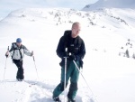 Skialpy v Kitz arn, Jarn akce s mlhou, aurem, oteplenm a i ochlazenm. Vysok lavinov riziko (stupe IV) a disciplinovan parta + vborn lyai. No prost Skialpov nhul. - fotografie 181