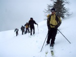 Skialpy v Kitz arn, Jarn akce s mlhou, aurem, oteplenm a i ochlazenm. Vysok lavinov riziko (stupe IV) a disciplinovan parta + vborn lyai. No prost Skialpov nhul. - fotografie 217