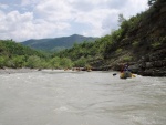 Panenské řeky Albánie Expedice 2009, Letošní upravený program, kde bylo hodně dní na vodě a méně přejezdů měl všech 5 P a 7* partu. - fotografie 206