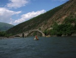 Panenské řeky Albánie Expedice 2009, Letošní upravený program, kde bylo hodně dní na vodě a méně přejezdů měl všech 5 P a 7* partu. - fotografie 245