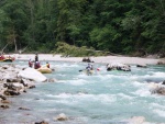 SALZA a ENNS - RAFTING A YUKONY, Oblben akce na dvou ndhernch ekch. Tentokrt si vichni uili slunko a celkovou pohodu. - fotografie 43