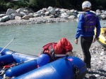 SWISS RAFTING 2009 - to nejlep z raftingu ve vcarsku, Poas, voda a parta super. - fotografie 1