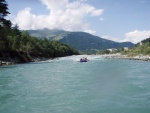 SWISS RAFTING 2009 - to nejlep z raftingu ve vcarsku, Poas, voda a parta super. - fotografie 9