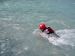 SWISS RAFTING 2009 - to nejlep z raftingu ve vcarsku, Poas, voda a parta super. - fotografie 39