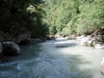 SWISS RAFTING 2009 - to nejlep z raftingu ve vcarsku, Poas, voda a parta super. - fotografie 145