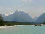 Rafting a Lyovn v Julkch, Velmi pjemn a vivn akce. Vody bylo pardn  snhu mrt.. - fotografie 25