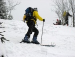 Pr fotek ze Zkladnho kurzu SKIALPINISMU, Konen jsou opt skvl podmnky pro tento ndhern sport: spousty praanu, drobn snen, tmov pohoda, vborn podmnky pro lavinov blok, no prost luxus! A to osobn zlepen u vech pi jzd  - fotografie 33