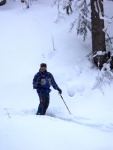 Pr fotek ze Zkladnho kurzu SKIALPINISMU, Konen jsou opt skvl podmnky pro tento ndhern sport: spousty praanu, drobn snen, tmov pohoda, vborn podmnky pro lavinov blok, no prost luxus! A to osobn zlepen u vech pi jzd  - fotografie 111