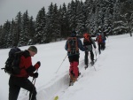 Fotky z poslednho lednovho skialp kurzu, Krakono konen dostal rozum a seslal bohatou praanovou nadlku. V sobotu doslova snhov masakr a v nedli super podmnky pro lavinov blok... - fotografie 23