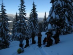 Fotky z poslednho lednovho skialp kurzu, Krakono konen dostal rozum a seslal bohatou praanovou nadlku. V sobotu doslova snhov masakr a v nedli super podmnky pro lavinov blok... - fotografie 93