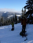 PR FOTEK ZE ZKLADNHO KURZU SKIALPINISMU, Tak takhle m vypadat prav zima. Pardn podmnky v pardn part. Take tu mme zase 9 novch skialpinist.. - fotografie 44