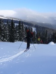 PR FOTEK ZE ZKLADNHO KURZU SKIALPINISMU, Tak takhle m vypadat prav zima. Pardn podmnky v pardn part. Take tu mme zase 9 novch skialpinist.. - fotografie 93