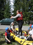 RAFTING NA TATRANSK BEL 2010, Pkn voda, dobr parta, super rafci, prost to nemlo vadu. Richardovi dky za fotky :-) - fotografie 9