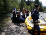 RAFTING NA TATRANSK BEL 2010, Pkn voda, dobr parta, super rafci, prost to nemlo vadu. Richardovi dky za fotky :-) - fotografie 17