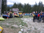 RAFTING NA TATRANSK BEL 2010, Pkn voda, dobr parta, super rafci, prost to nemlo vadu. Richardovi dky za fotky :-) - fotografie 23