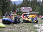 RAFTING NA TATRANSK BEL 2010, Pkn voda, dobr parta, super rafci, prost to nemlo vadu. Richardovi dky za fotky :-) - fotografie 24