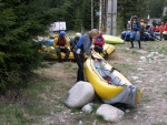 RAFTING NA TATRANSK BEL 2010, Pkn voda, dobr parta, super rafci, prost to nemlo vadu. Richardovi dky za fotky :-) - fotografie 26