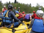 RAFTING NA TATRANSK BEL 2010, Pkn voda, dobr parta, super rafci, prost to nemlo vadu. Richardovi dky za fotky :-) - fotografie 41