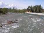 RAFTING NA TATRANSKÉ BELÉ 2010, Pěkná voda, dobrá parta, super rafťáci, prostě to nemělo vadu. Richardovi díky za fotky :-) - fotografie 48