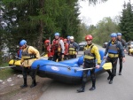 RAFTING NA TATRANSK BEL 2010, Pkn voda, dobr parta, super rafci, prost to nemlo vadu. Richardovi dky za fotky :-) - fotografie 82