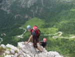 Passo Falzarego 2010, Pardn poas, ideln vyladn forma a lezen veho druhu. Tenikou byl 500 metr dlouh vstup na Prvn pil Tofany.... - fotografie 8