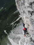 Passo Falzarego 2010, Pardn poas, ideln vyladn forma a lezen veho druhu. Tenikou byl 500 metr dlouh vstup na Prvn pil Tofany.... - fotografie 33