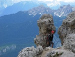 Passo Falzarego 2010, Pardn poas, ideln vyladn forma a lezen veho druhu. Tenikou byl 500 metr dlouh vstup na Prvn pil Tofany.... - fotografie 38