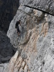 Passo Falzarego 2010, Pardn poas, ideln vyladn forma a lezen veho druhu. Tenikou byl 500 metr dlouh vstup na Prvn pil Tofany.... - fotografie 82