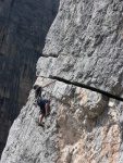 Passo Falzarego 2010, Pardn poas, ideln vyladn forma a lezen veho druhu. Tenikou byl 500 metr dlouh vstup na Prvn pil Tofany.... - fotografie 83