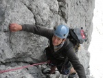 Passo Falzarego 2010, Parádní počasí, ideálně vyladěná forma a lezení všeho druhu. Třešničkou byl 500 metrů dlouhý výstup na První pilíř Tofany.... - fotografie 167