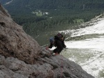 Passo Falzarego 2010, Parádní počasí, ideálně vyladěná forma a lezení všeho druhu. Třešničkou byl 500 metrů dlouhý výstup na První pilíř Tofany.... - fotografie 169
