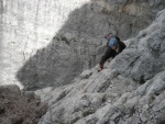Passo Falzarego 2010, Pardn poas, ideln vyladn forma a lezen veho druhu. Tenikou byl 500 metr dlouh vstup na Prvn pil Tofany.... - fotografie 173